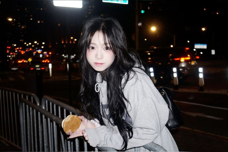 Pose 6